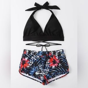 Floral Halter Bikini 2-Piece Shorts Swimsuit Set size Medium